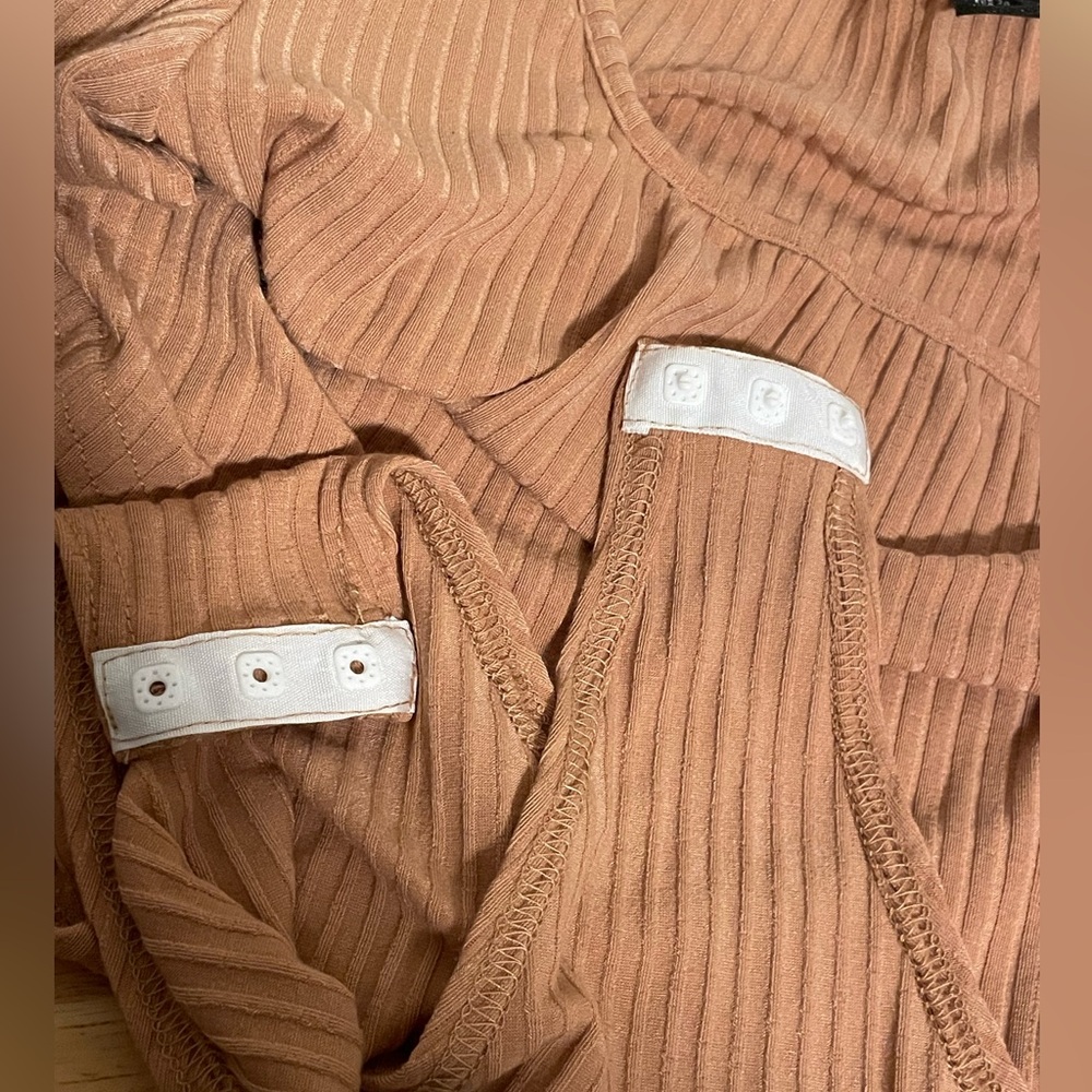 Boohoo Ribbed Bodysuit - Picture 4 of 4